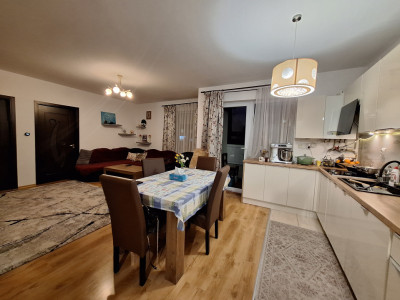 Apartament cu 3 camere, 64,23 mp, parcare, zona KIK