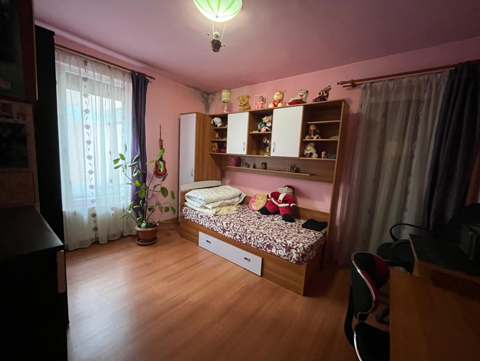 Apartament 3 camere semi decomandat, 56mp, Dambul-Rotund zona Transilvaniei.