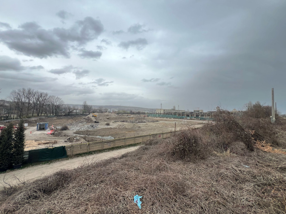 Teren cu puz aprobat suprafata de 24720 mp Turda front la E60 148 m