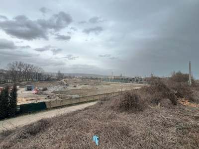 Teren cu puz aprobat suprafata de 24720 mp Turda front la E60 148 m