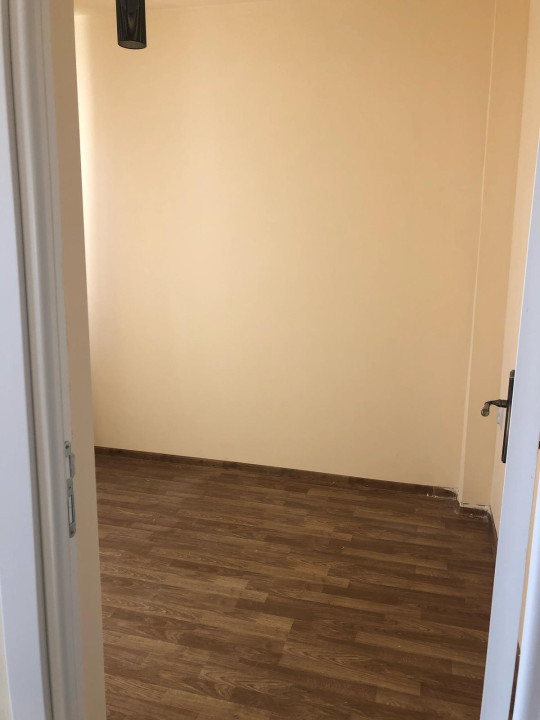 Apartament cu 3 camere