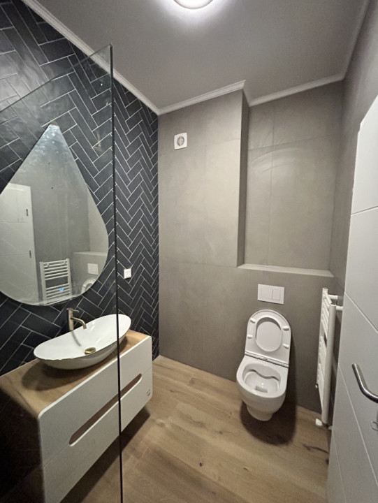 Apartament cu 3 camere, 55 mp, terasa 10 mp Eroilor 