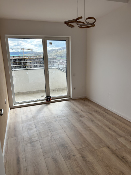 Apartament cu 3 camere 55mp terasa 10mp Central Eroilor 