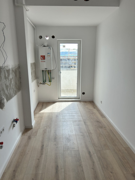 Apartament cu 3 camere 55mp terasa 10mp Central Eroilor 