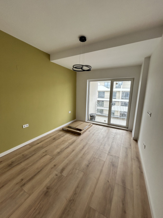 Apartament cu CF 3 camere finisat 55mp terasa 10mp Central Eroilor 