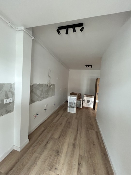 Apartament cu CF 3 camere finisat 55mp terasa 10mp Central Eroilor 