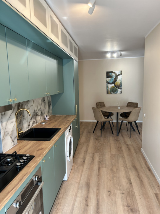 Apartament cu 3 camere finisat 55mp terasa 10mp Central Eroilor 