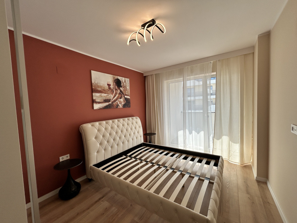 Apartament cu 3 camere finisat 55mp terasa 10mp Central Eroilor 