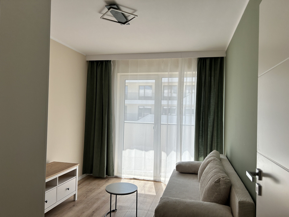 Apartament cu 3 camere finisat 55mp terasa 10mp Central Eroilor 