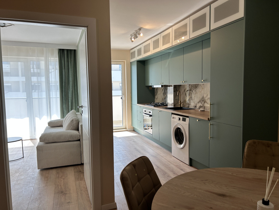 Apartament cu 3 camere finisat 55mp terasa 10mp Central Eroilor 