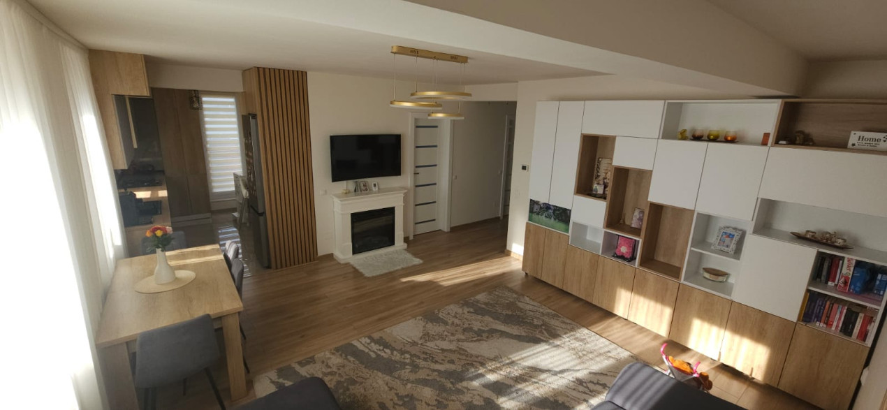 Apartament cu 3 camere, Baciu, 70 mp, terasă 28 mp