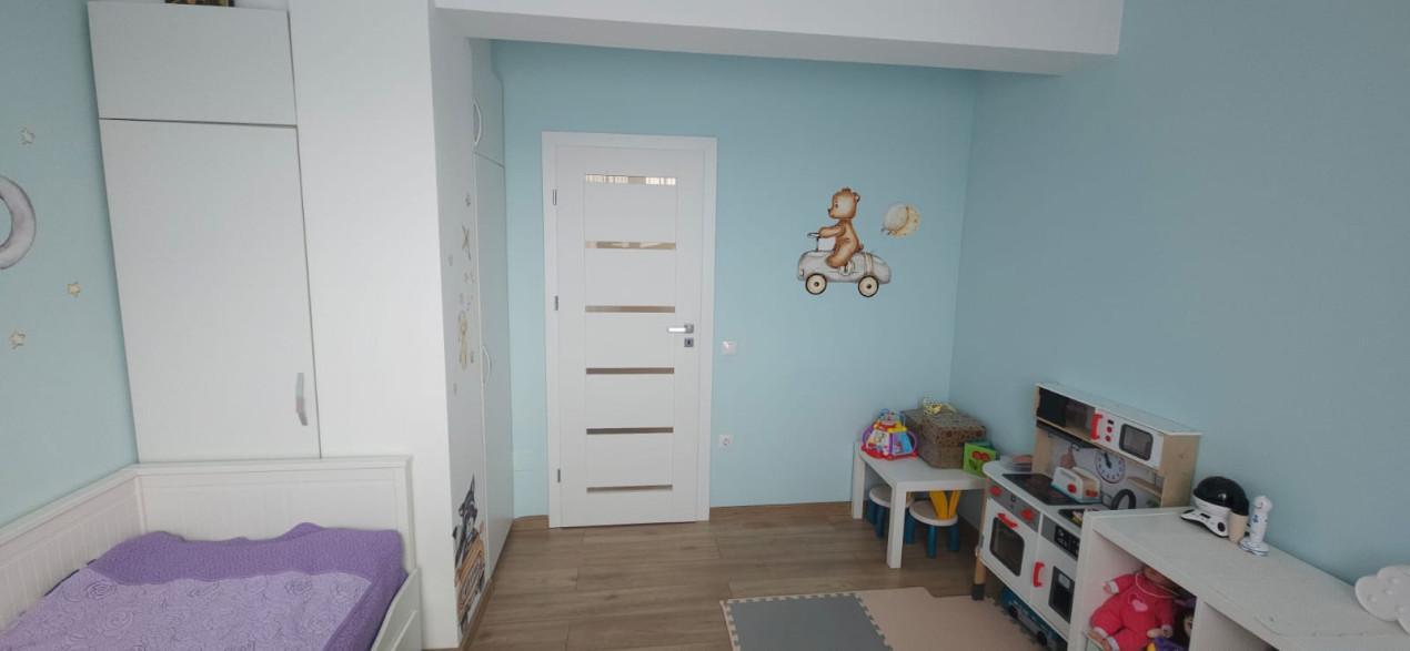 Apartament cu 3 camere, Baciu, 70 mp, terasă 28 mp