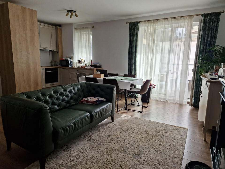 Apartament de 3 camere,67 mp,cu gradina,loc de parcare, zona Teilor