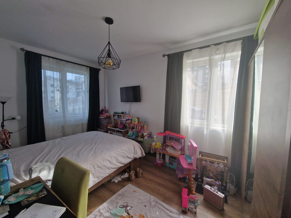 Apartament de 3 camere,67 mp,cu gradina,loc de parcare, zona Teilor