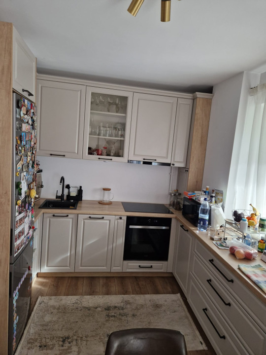 Apartament de 3 camere,67 mp,cu gradina,loc de parcare, zona Teilor