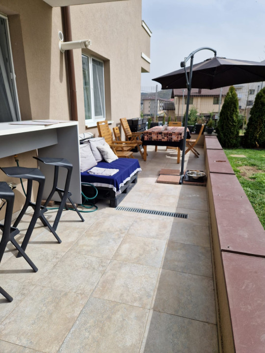 Apartament de 3 camere,67 mp,cu gradina,loc de parcare, zona Teilor