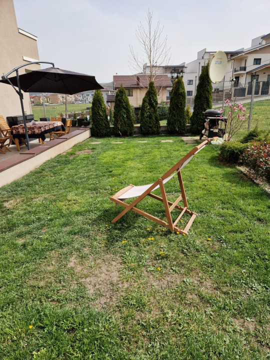 Apartament de 3 camere,67 mp,cu gradina,loc de parcare, zona Teilor