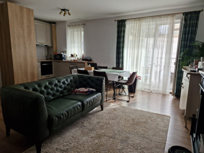 Apartament de 3 camere,67 mp,cu gradina,loc de parcare, zona Teilor