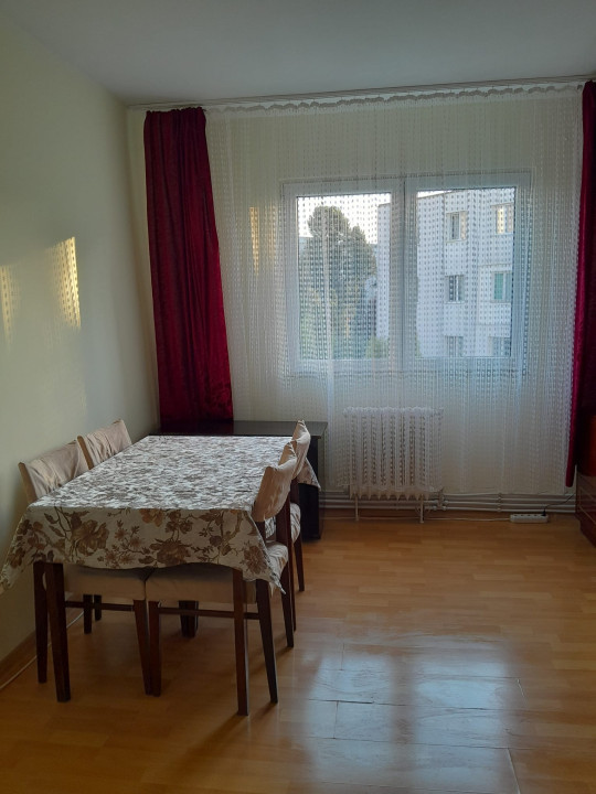 Apartament 3 camere decomandat, 47mp, Manastur zona Parang
