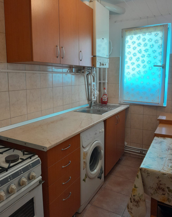 Apartament 3 camere decomandat, 47mp, Manastur zona Parang