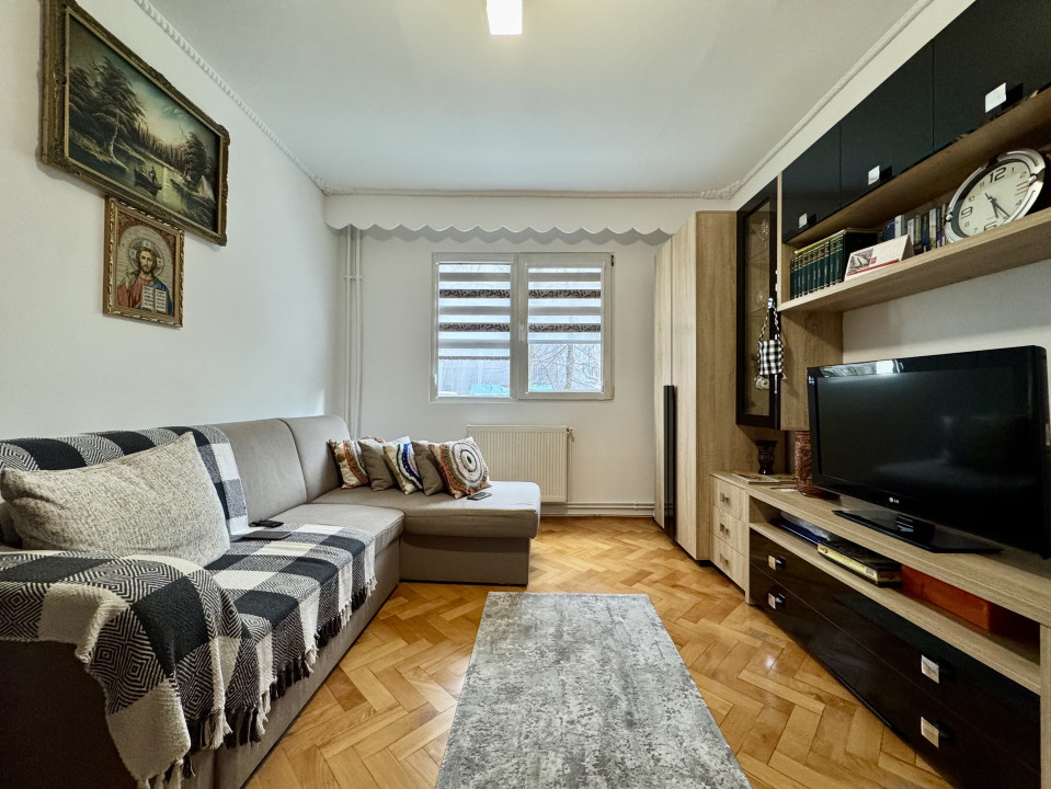 Apartament 3 camere, etajul 1, orientare sudică, zona BIG Manastur
