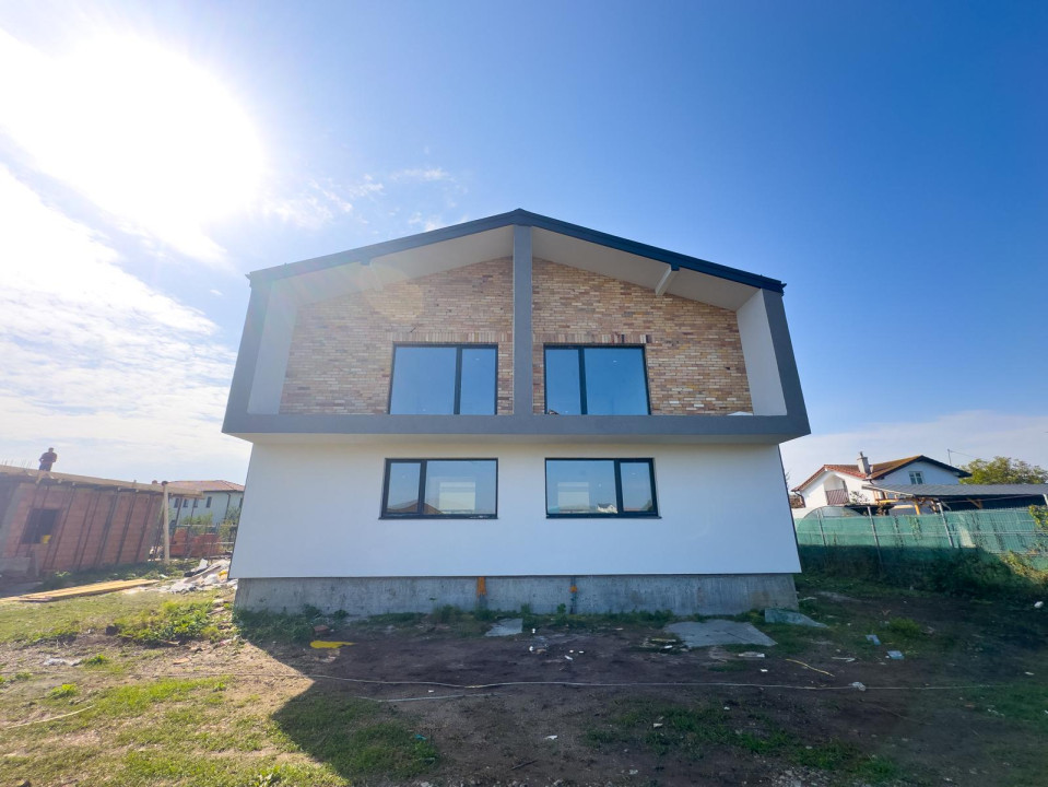 Casa tip duplex 150mp utili 4 camere 3 bai Jucu Km 17