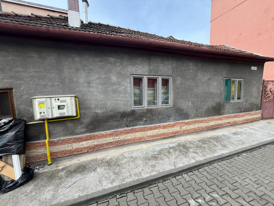 Casa 2 camere, 70mp, 130mp teren, BT ARENA