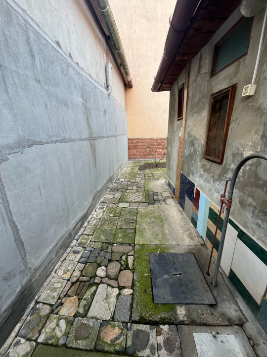 Casa 2 camere, 70mp, 130mp teren, BT ARENA