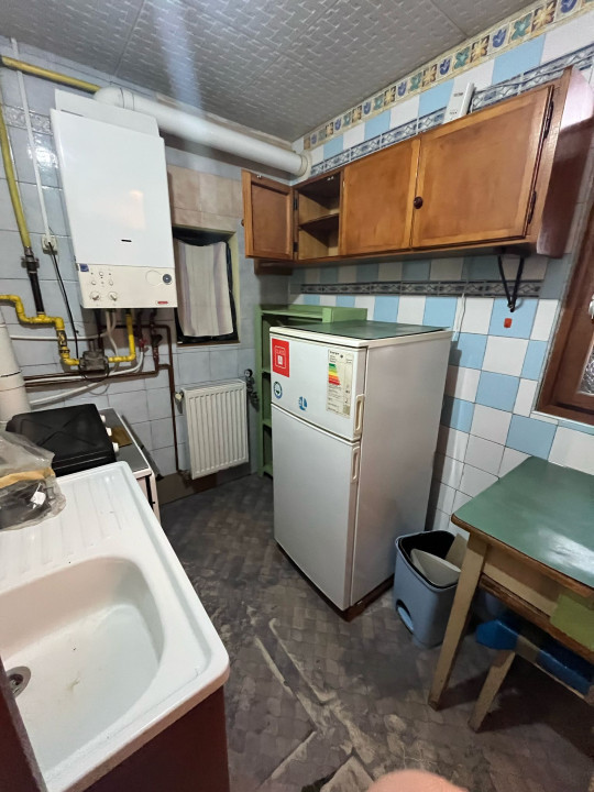 Casa 2 camere, 70mp, 130mp teren, BT ARENA