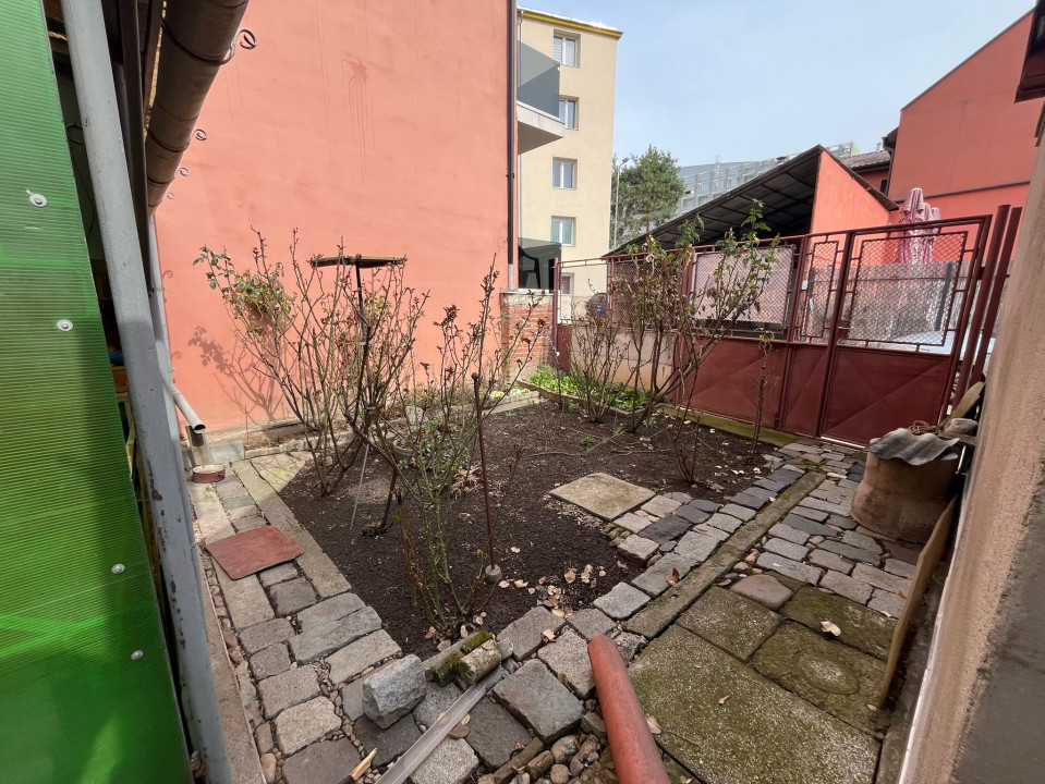 Casa 2 camere, 70mp, 130mp teren, BT ARENA