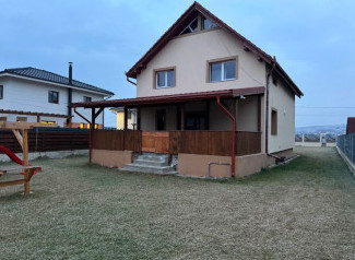 Casă individuală, 200 mp, 4 camere, teren 750 mp, Apahida