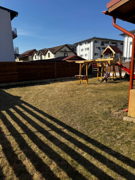 Casă individuală, 200 mp, 4 camere, teren 750 mp, Apahida