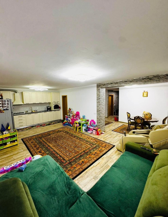 Casă individuală, 200 mp, 4 camere, teren 750 mp, Apahida