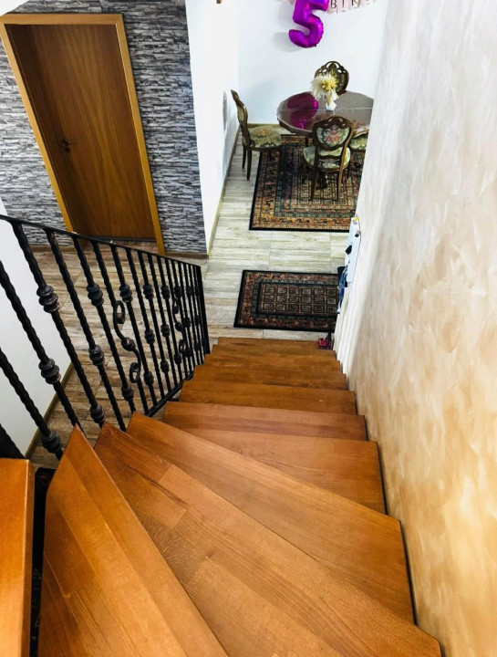 Casă individuală, 200 mp, 4 camere, teren 750 mp, Apahida