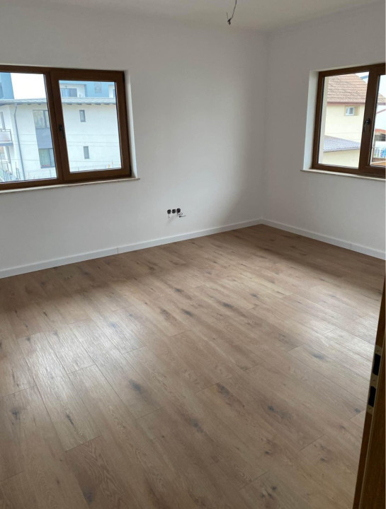 Casă individuală, 5 camere, 120 mp, teren 325 mp, Apahida