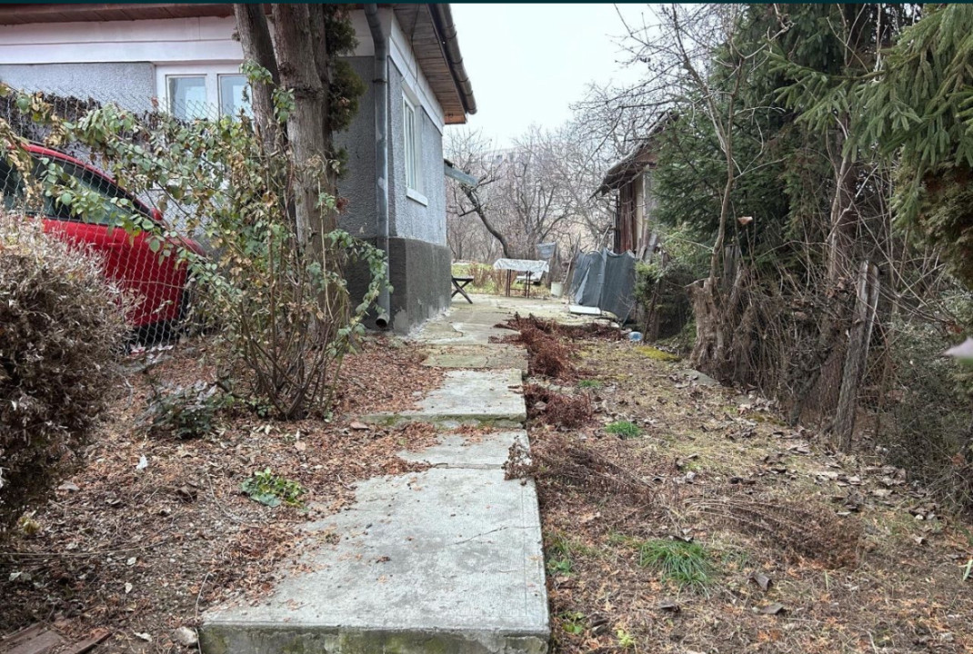 Teren intravilan cu casa demolabila 560 mp AUTORIZAT , Andrei Muresanu