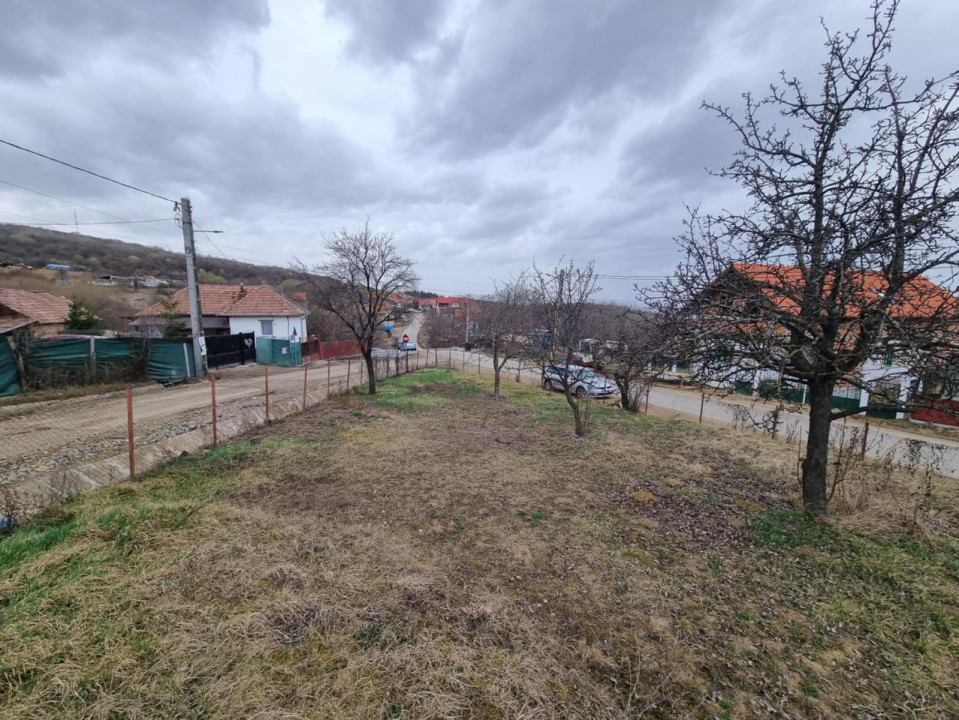 Casă individuală, 187 mp utili, teren 1242 mp, sat Gheorgheni