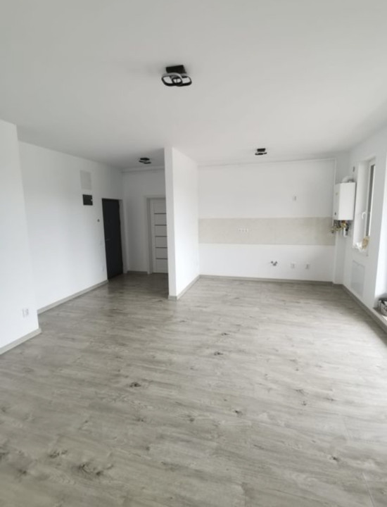 Apartament 2 camere, semidecomandat, finisat, 45 mp , zona Cetății 