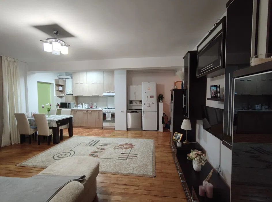 Apartament 2 camere, 54mp, zona Stejarului