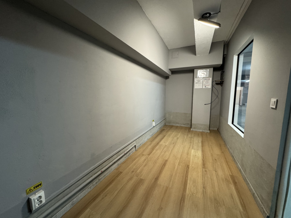 Spațiu comercial, 229 mp utili, rampă acces auto, zona Iulius Mall