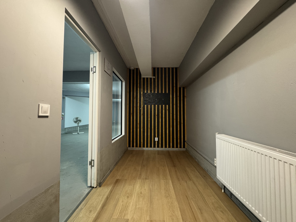 Spațiu comercial, 229 mp utili, rampă acces auto, zona Iulius Mall