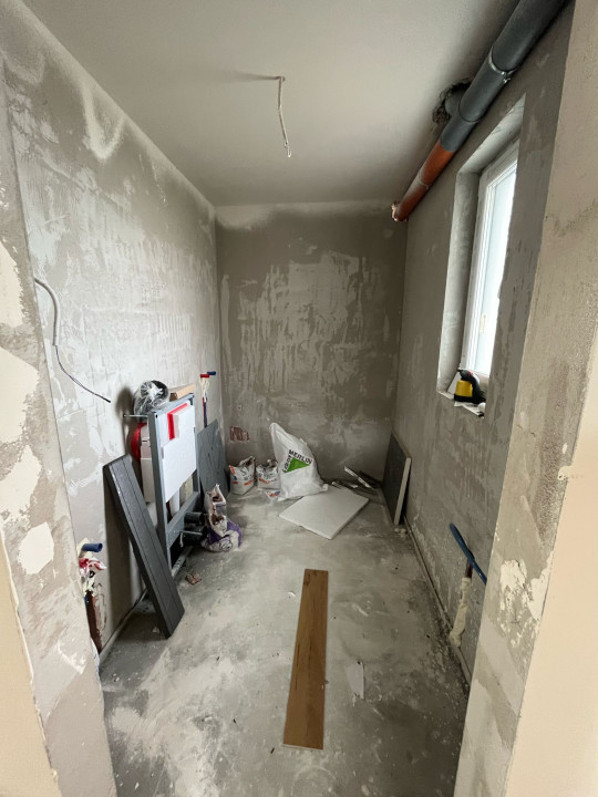 Casa individuala, 5 camere , 137mp uitli cu 415mp de teren. Dezmir