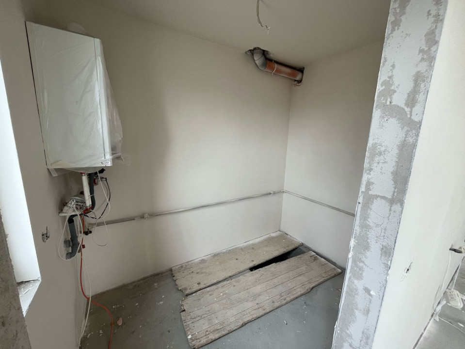 Casa individuala, 5 camere , 137mp uitli cu 415mp de teren. Dezmir