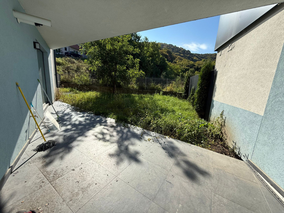 Apartament de 2 camere, 55 mp, gradina, parcare subterana, zona Cetatii