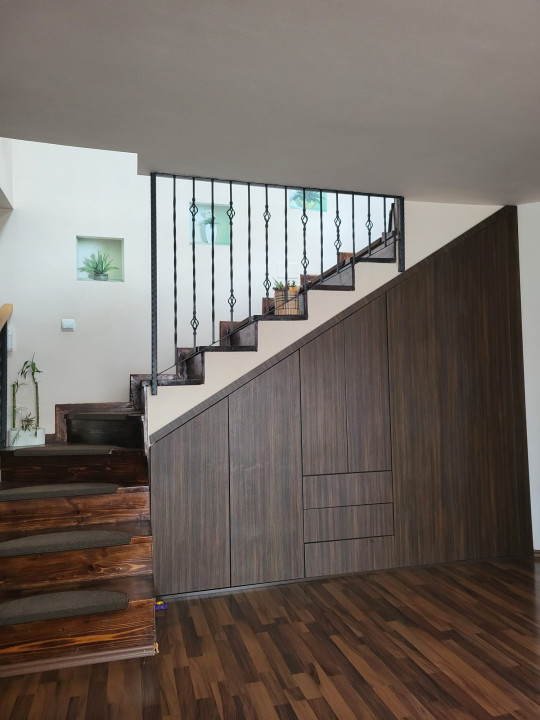 Apartament de 3 camere pe doua nivele, 79mp,  Zona Eroilor