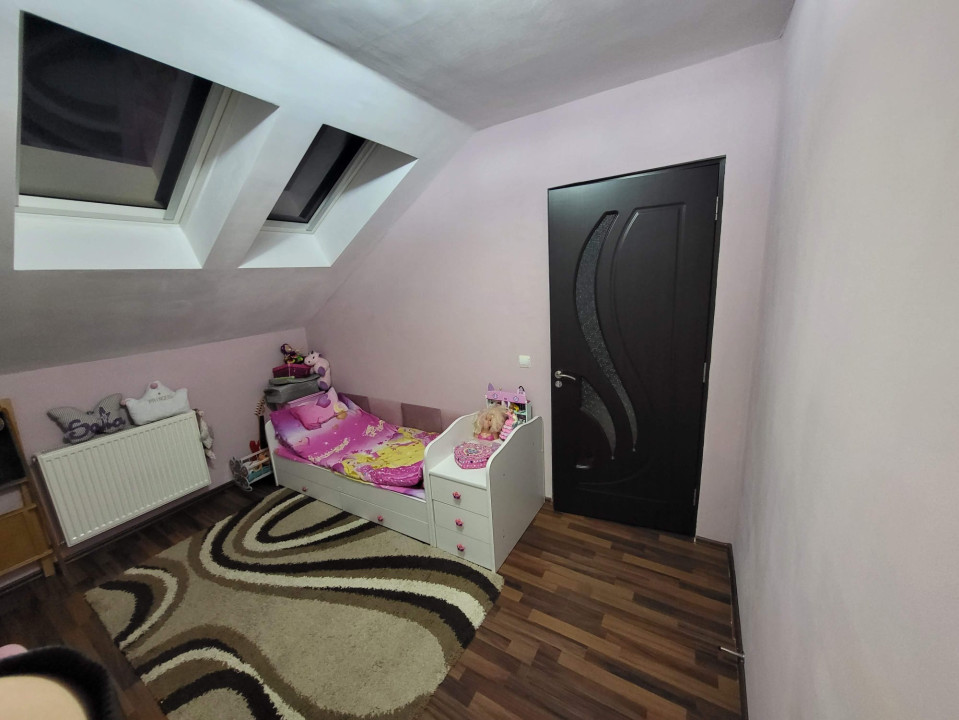 Apartament de 3 camere pe doua nivele, 79mp,  Zona Eroilor