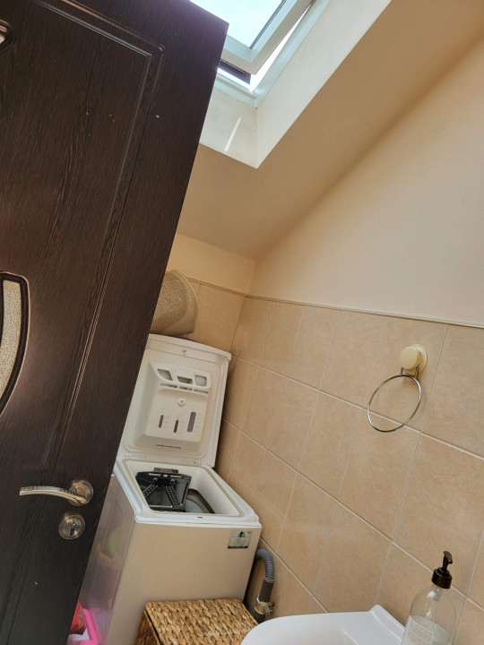 Apartament de 3 camere pe doua nivele, 79mp,  Zona Eroilor