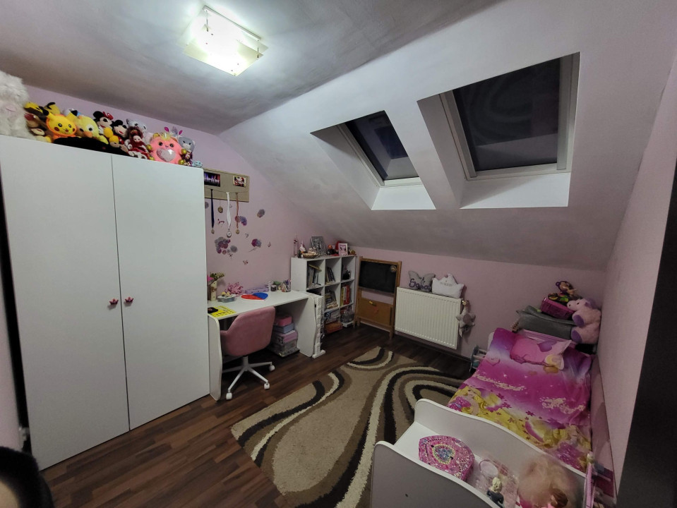 Apartament de 3 camere pe doua nivele, 79mp,  Zona Eroilor