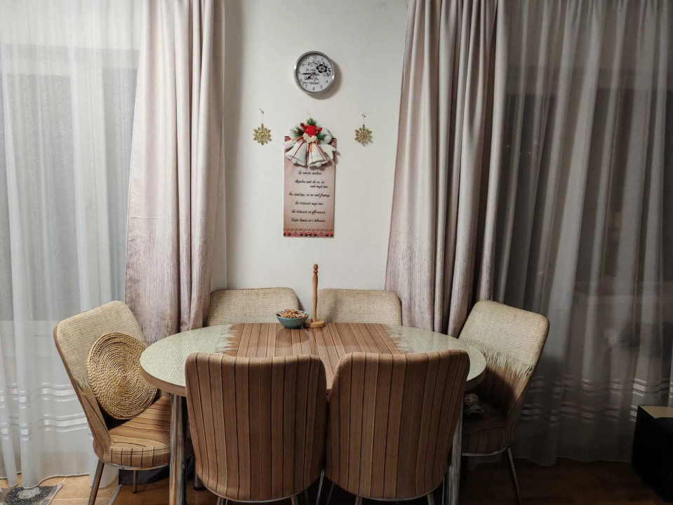 Apartament de 2 camere, 42 mp, 2 balcoane, str Stejarului