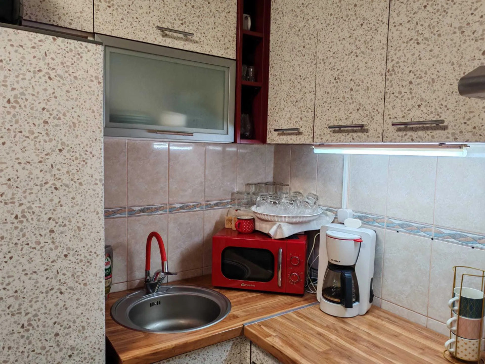 Apartament de 2 camere, 42 mp, 2 balcoane, str Stejarului
